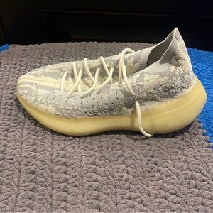 Adidas Yeezys boost